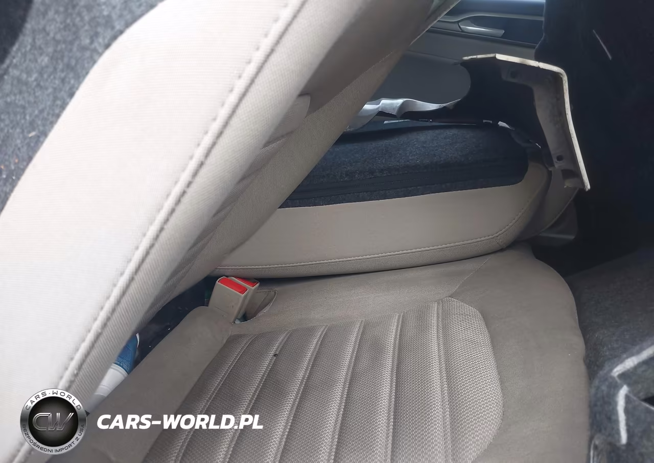 2017 Ford Fusion Se VIN:3FA6P0H70HR351516 - 8