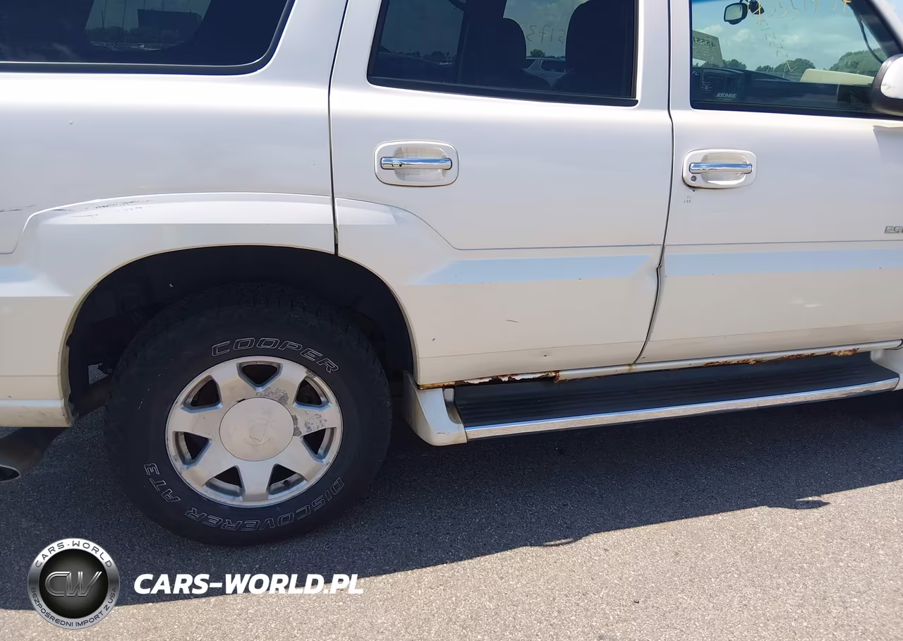 2002 Cadillac Escalade Standard VIN:1GYEK63N02R160690 - 12