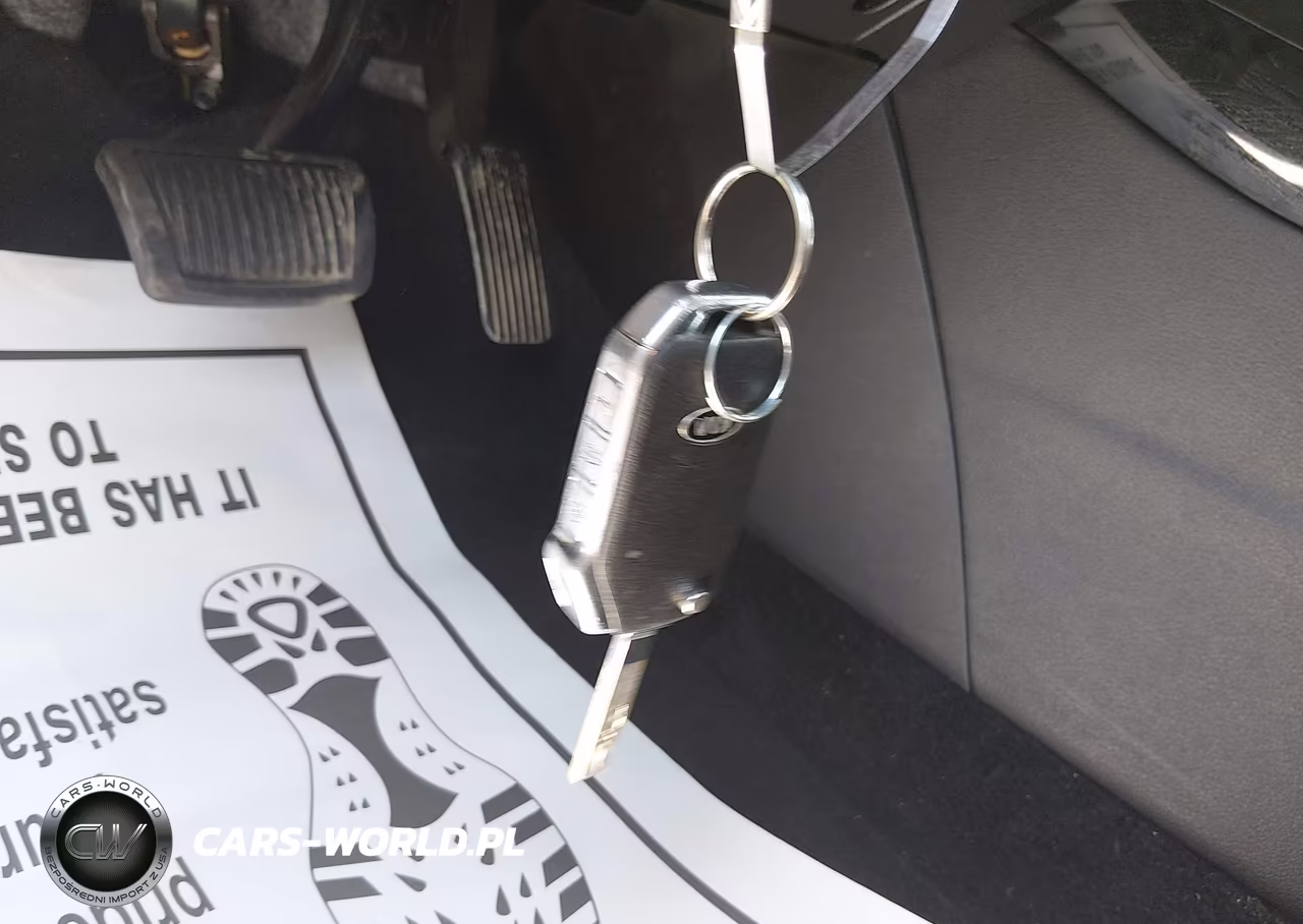 2019 Kia Forte S VIN:3KPF34AD6KE006941 - 11