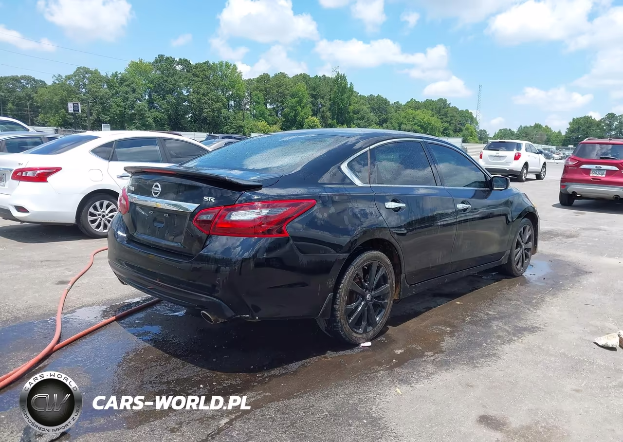 2017 Nissan Altima 2.5 Sr VIN:1N4AL3AP7HC250599 - 4