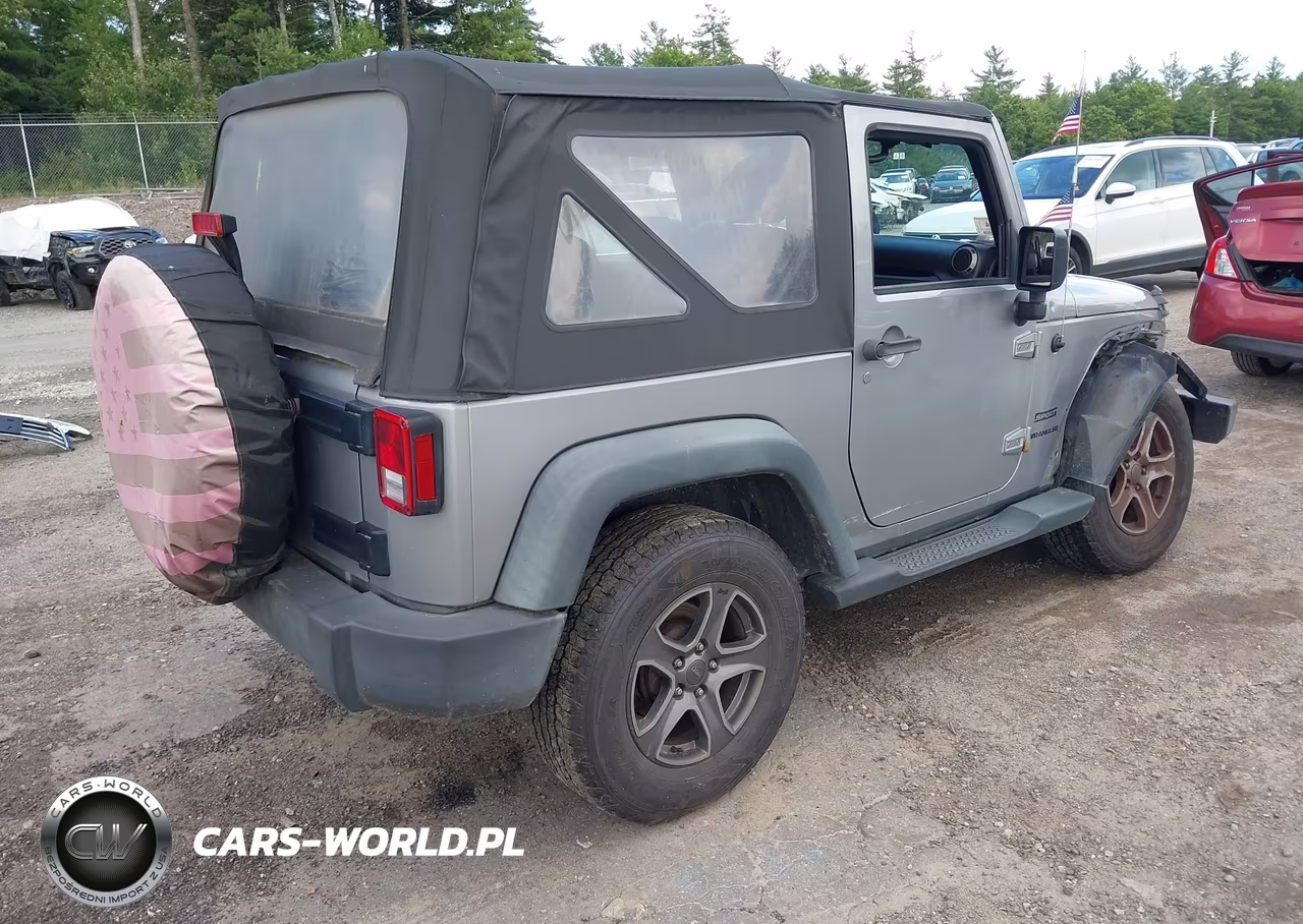2015 Jeep Wrangler Sport VIN:1C4AJWAG0FL646193 - 4