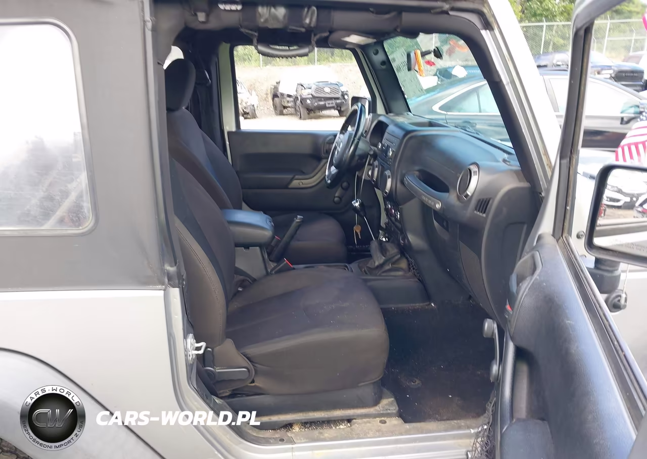 2015 Jeep Wrangler Sport VIN:1C4AJWAG0FL646193 - 5