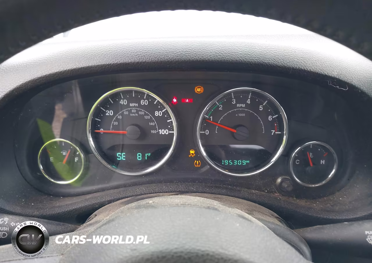 2015 Jeep Wrangler Sport VIN:1C4AJWAG0FL646193 - 7