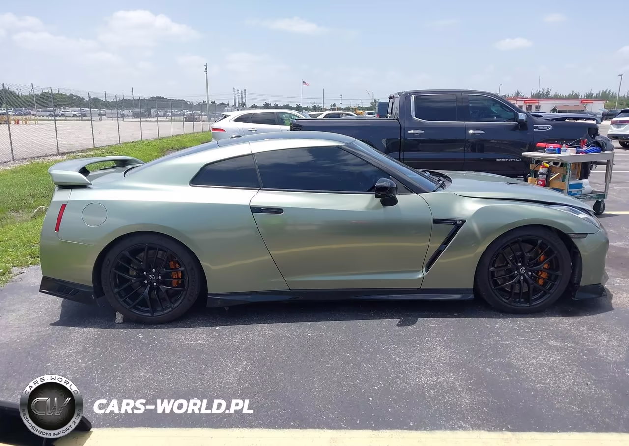2017 Nissan Gt-R Premium VIN:JN1AR5EF6HM821163 - 14