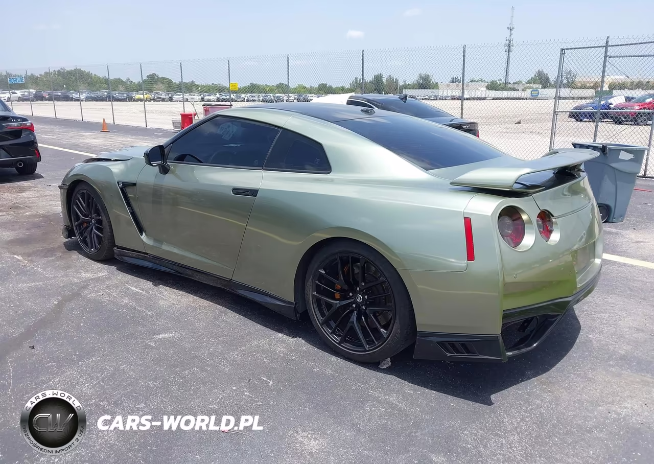 2017 Nissan Gt-R Premium VIN:JN1AR5EF6HM821163 - 3