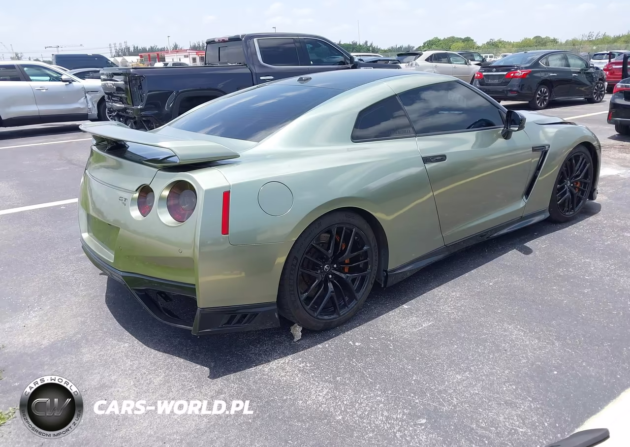 2017 Nissan Gt-R Premium VIN:JN1AR5EF6HM821163 - 4