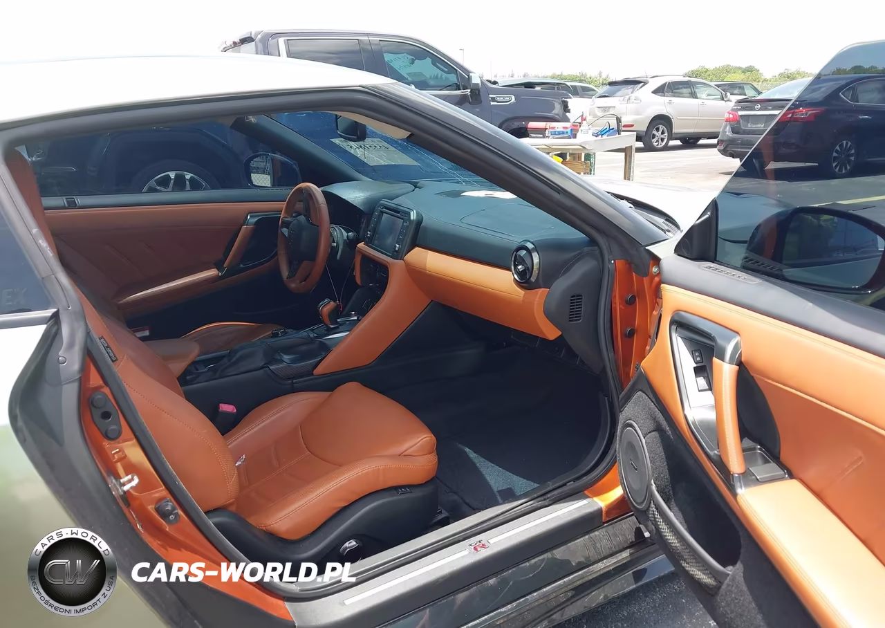 2017 Nissan Gt-R Premium VIN:JN1AR5EF6HM821163 - 5
