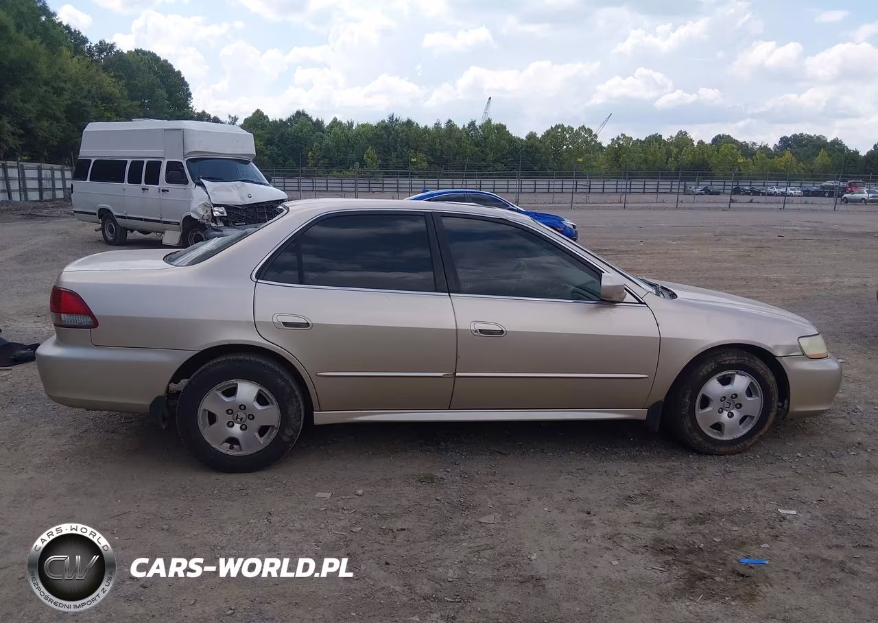 2002 Honda Accord 3.0 Ex VIN:1HGCG16592A013572 - 13