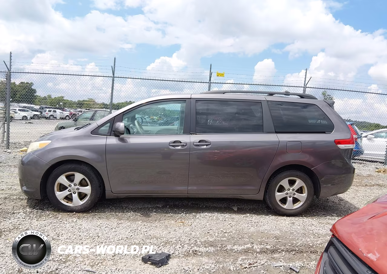2012 Toyota Sienna Le V6 8 Passenger VIN:5TDKK3DC6CS258436 - 14