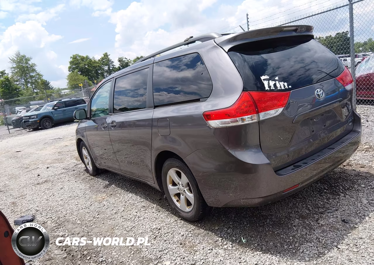 2012 Toyota Sienna Le V6 8 Passenger VIN:5TDKK3DC6CS258436 - 3