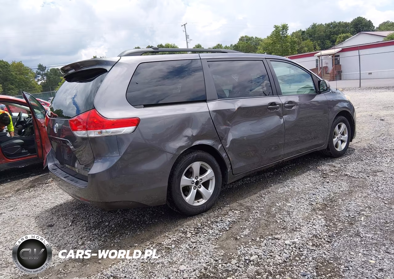2012 Toyota Sienna Le V6 8 Passenger VIN:5TDKK3DC6CS258436 - 4