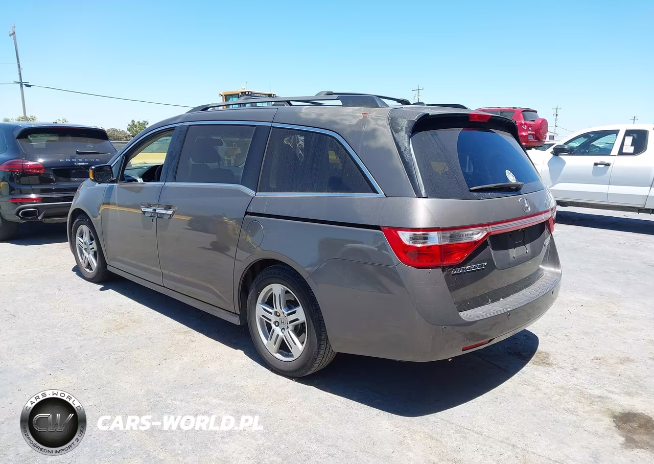 2011 Honda Odyssey Touring-Touring Elite VIN:5FNRL5H93BB056629 - 3