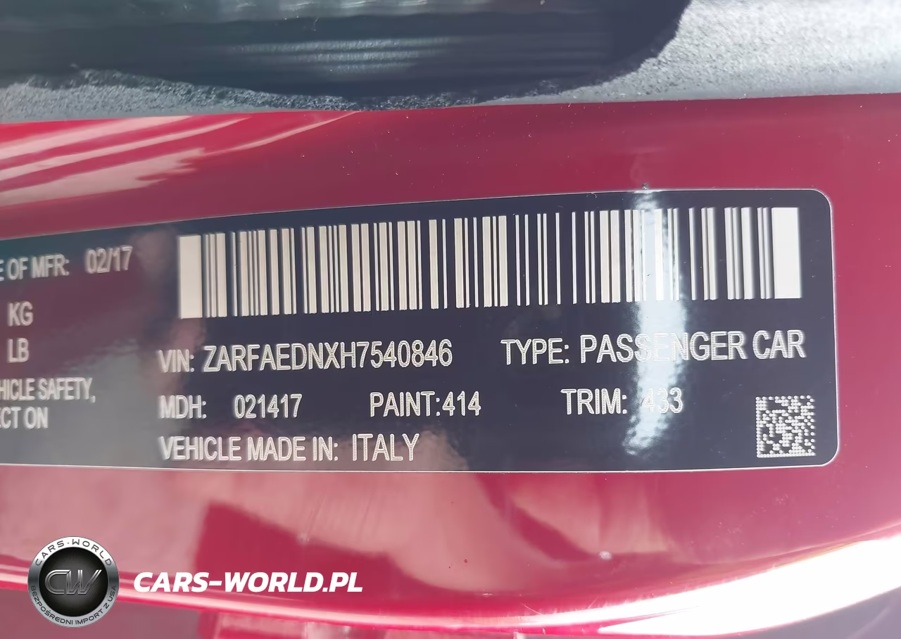 2017 Alfa Romeo Giulia Awd VIN:ZARFAEDNXH7540846 - 9