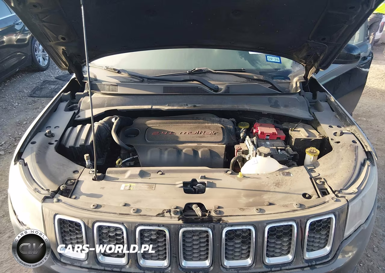 2019 Jeep Compass Latitude 4X4 VIN:3C4NJDBB3KT595456 - 10
