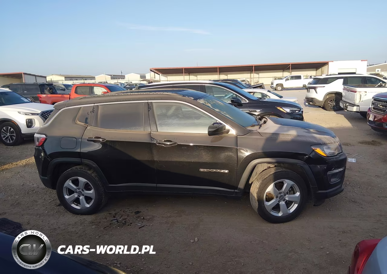 2019 Jeep Compass Latitude 4X4 VIN:3C4NJDBB3KT595456 - 14