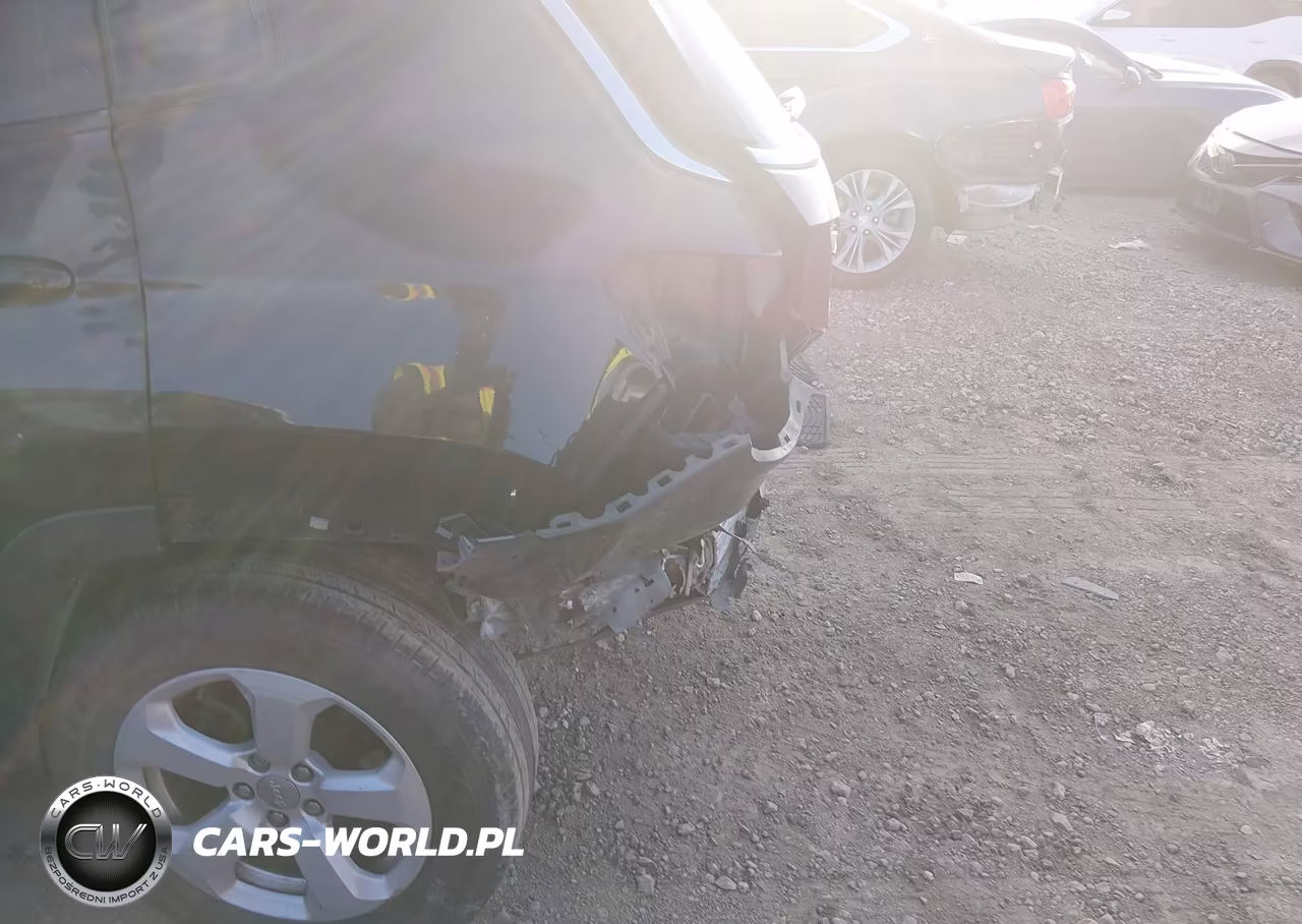 2019 Jeep Compass Latitude 4X4 VIN:3C4NJDBB3KT595456 - 6