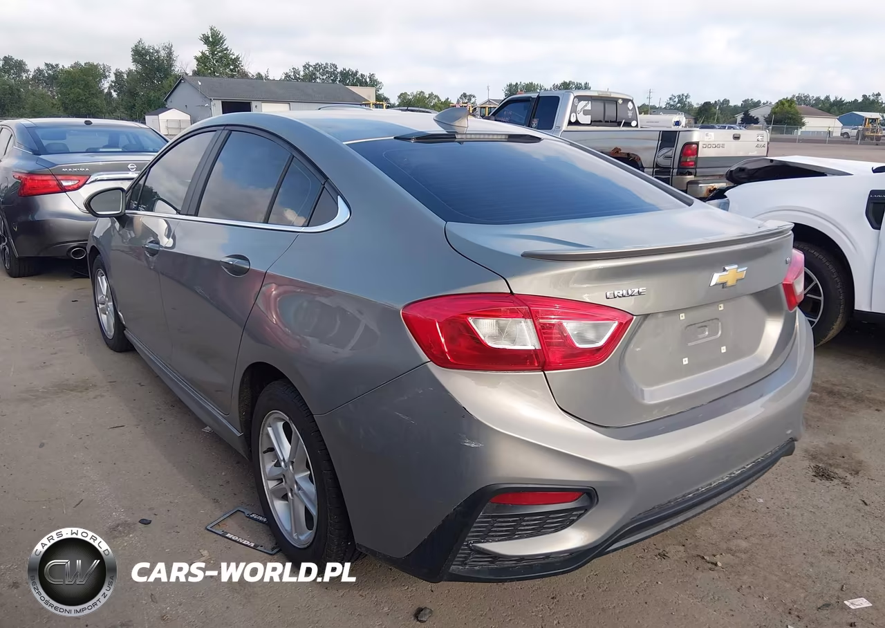 2017 Chevrolet Cruze Lt Auto VIN:1G1BE5SM1H7158088 - 3