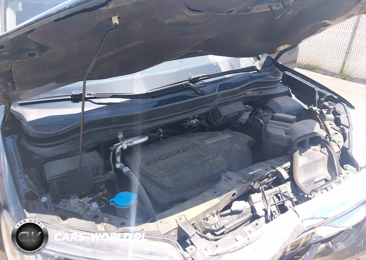 2019 Honda Pilot Touring VIN:5FNYF5H64KB042957 - 10