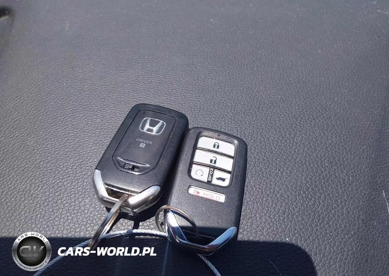 2019 Honda Pilot Touring VIN:5FNYF5H64KB042957 - 11