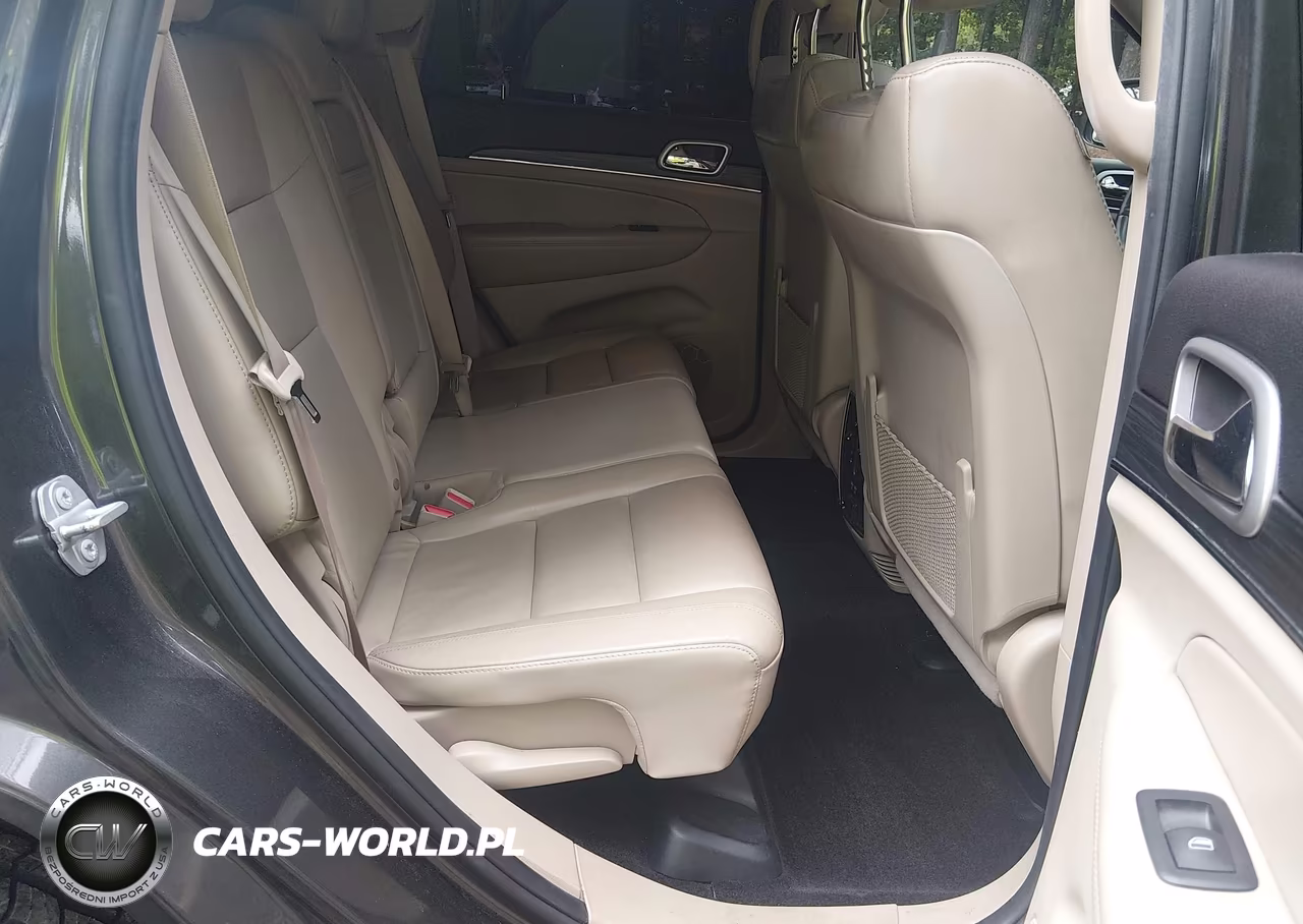 2019 Jeep Grand Cherokee Limited 4X2 VIN:1C4RJEBG5KC555829 - 8
