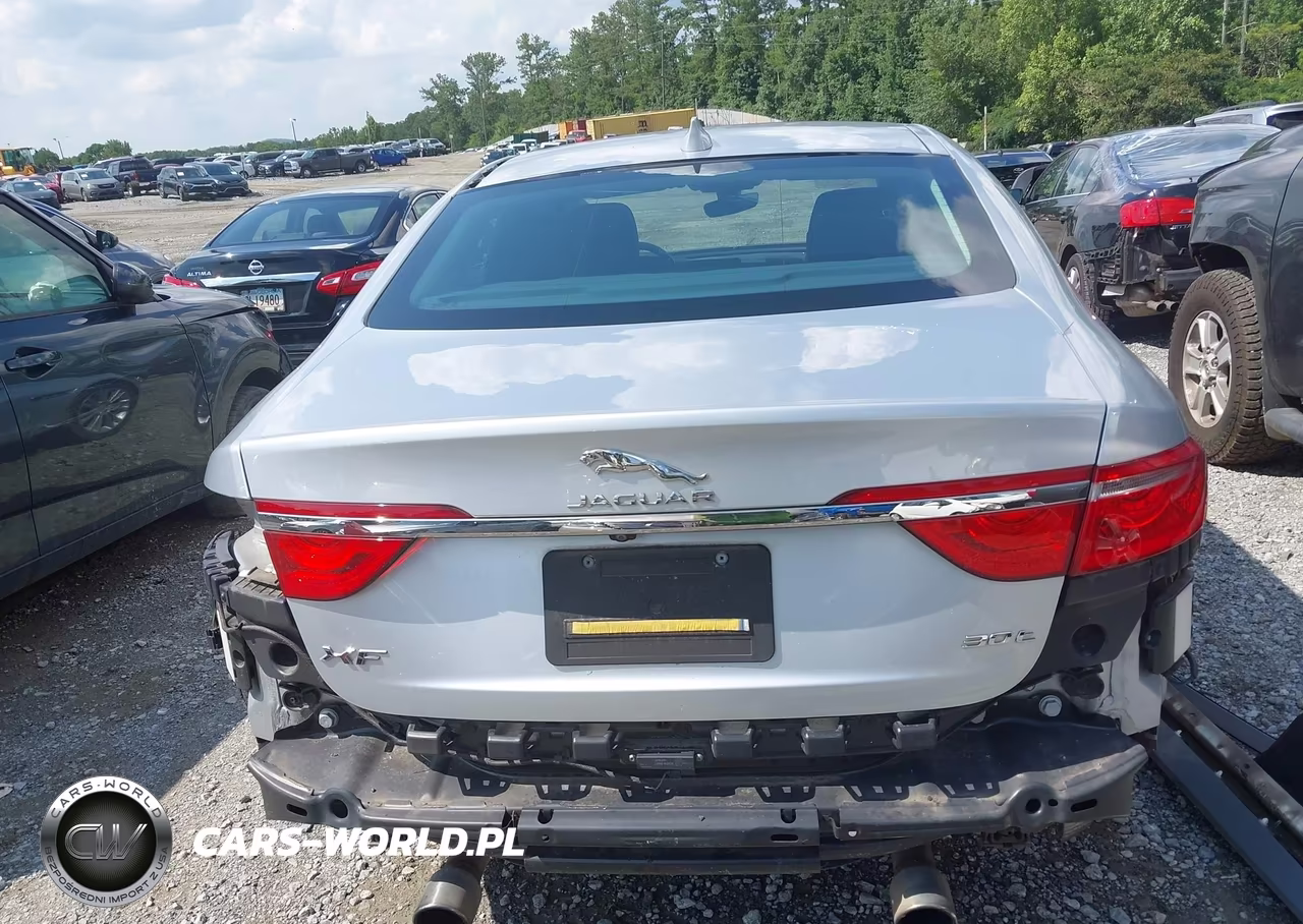 2019 Jaguar Xf 30T Premium VIN:SAJBD4GX8KCY76454 - 16