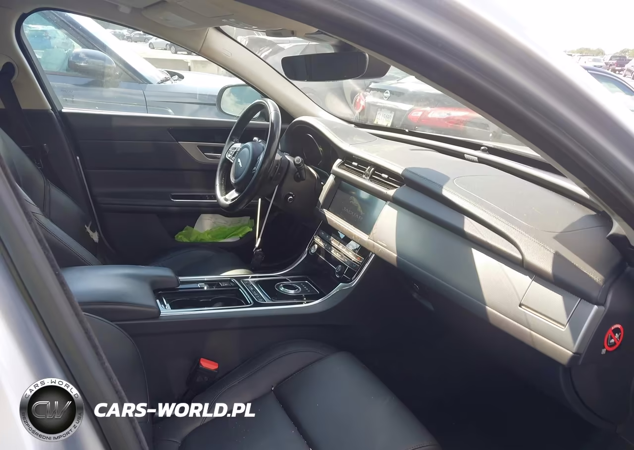 2019 Jaguar Xf 30T Premium VIN:SAJBD4GX8KCY76454 - 5