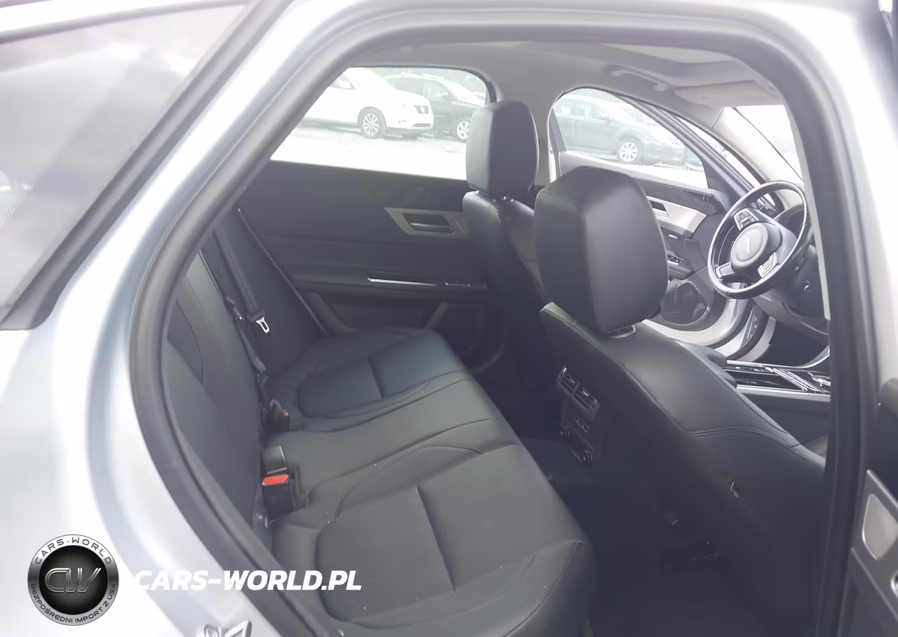 2019 Jaguar Xf 30T Premium VIN:SAJBD4GX8KCY76454 - 8