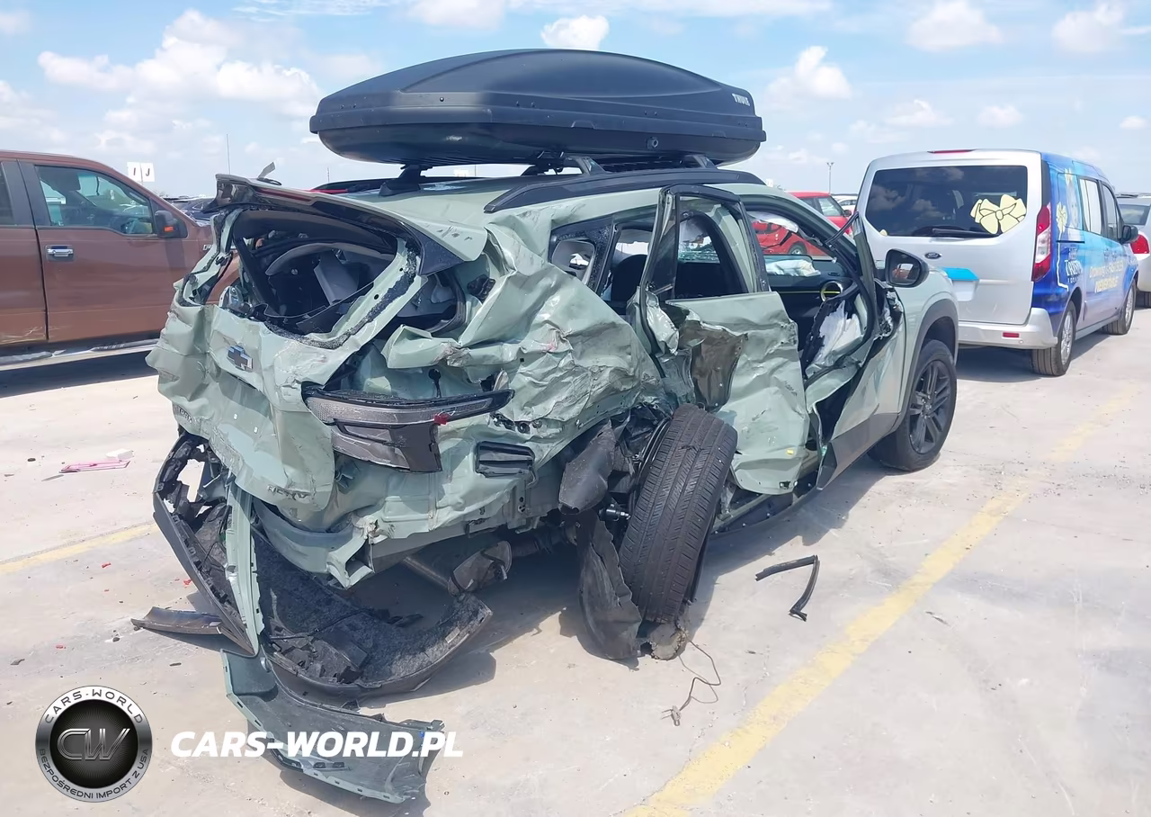 2025 Chevrolet Trax Fwd Activ VIN:KL77LKEPXSC341072 - 4