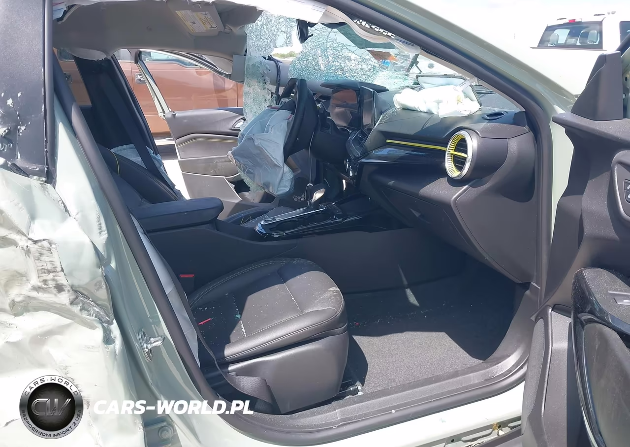 2025 Chevrolet Trax Fwd Activ VIN:KL77LKEPXSC341072 - 5