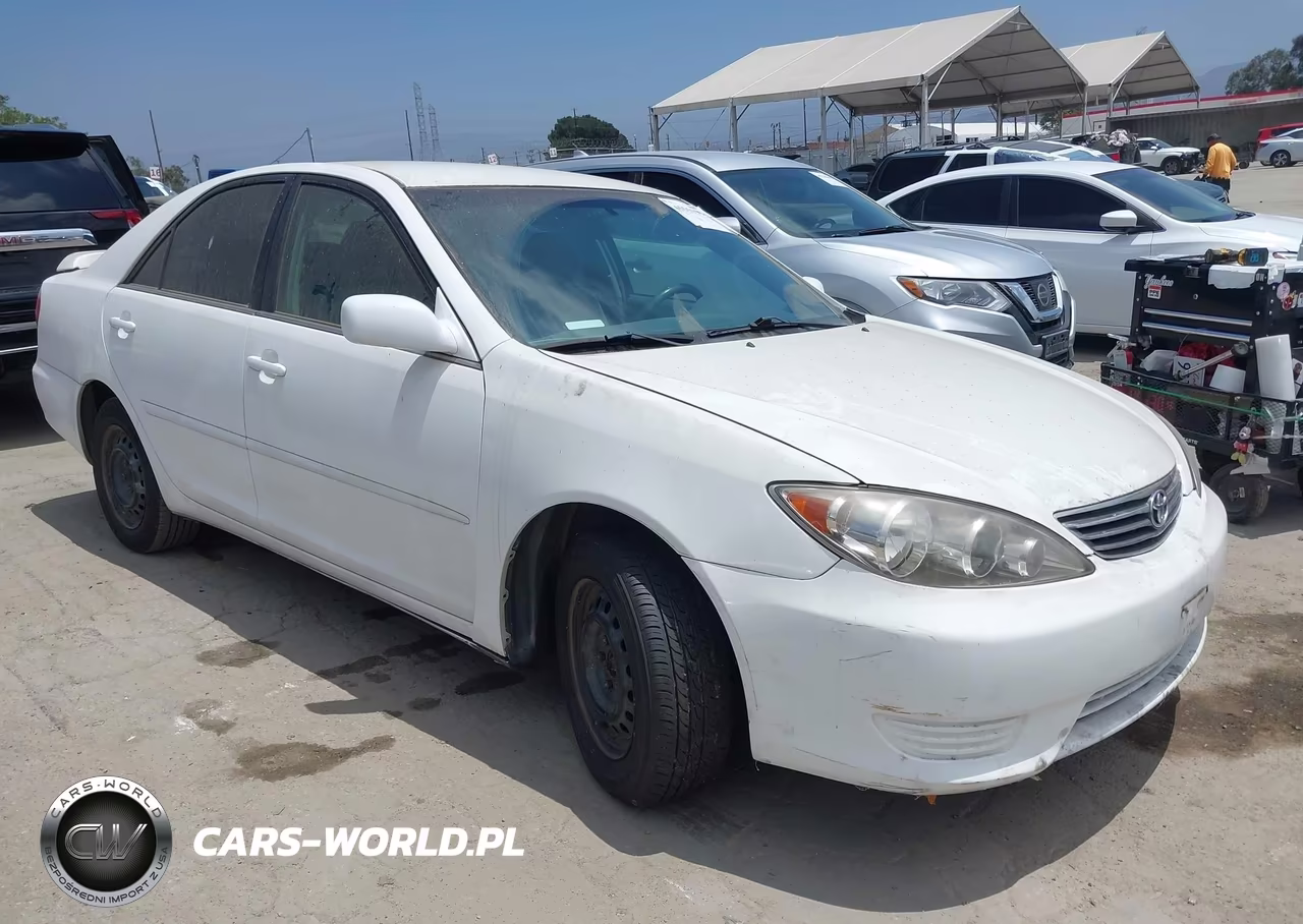2005 Toyota Camry Le