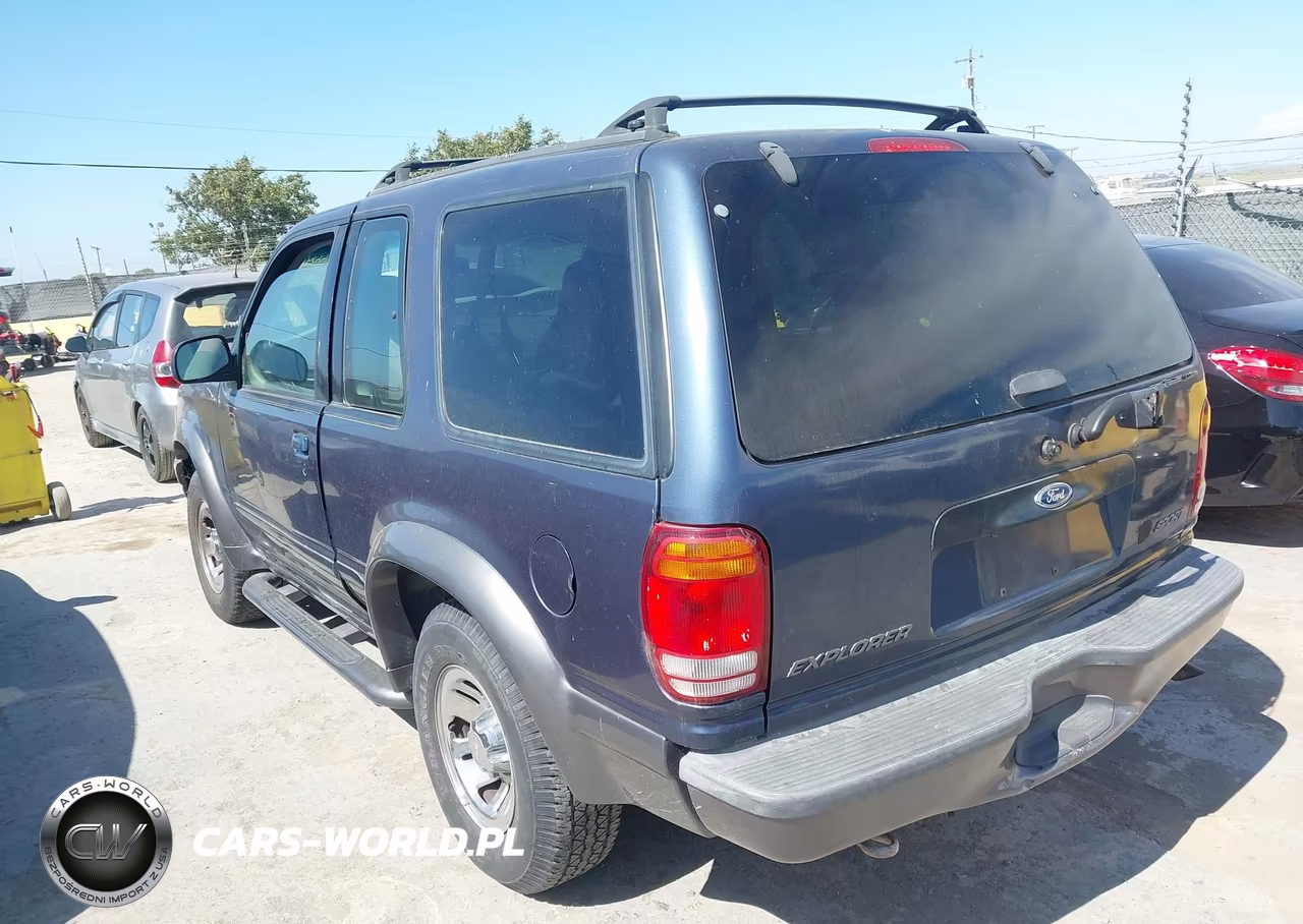 2000 Ford Explorer Sport VIN:1FMYU60E6YUA23689 - 3