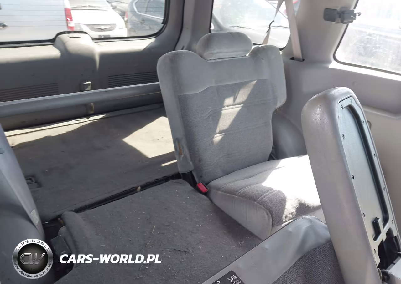 2000 Ford Explorer Sport VIN:1FMYU60E6YUA23689 - 8