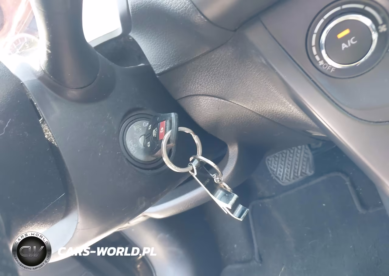 2018 Nissan Sentra S VIN:3N1AB7AP5JY316099 - 11