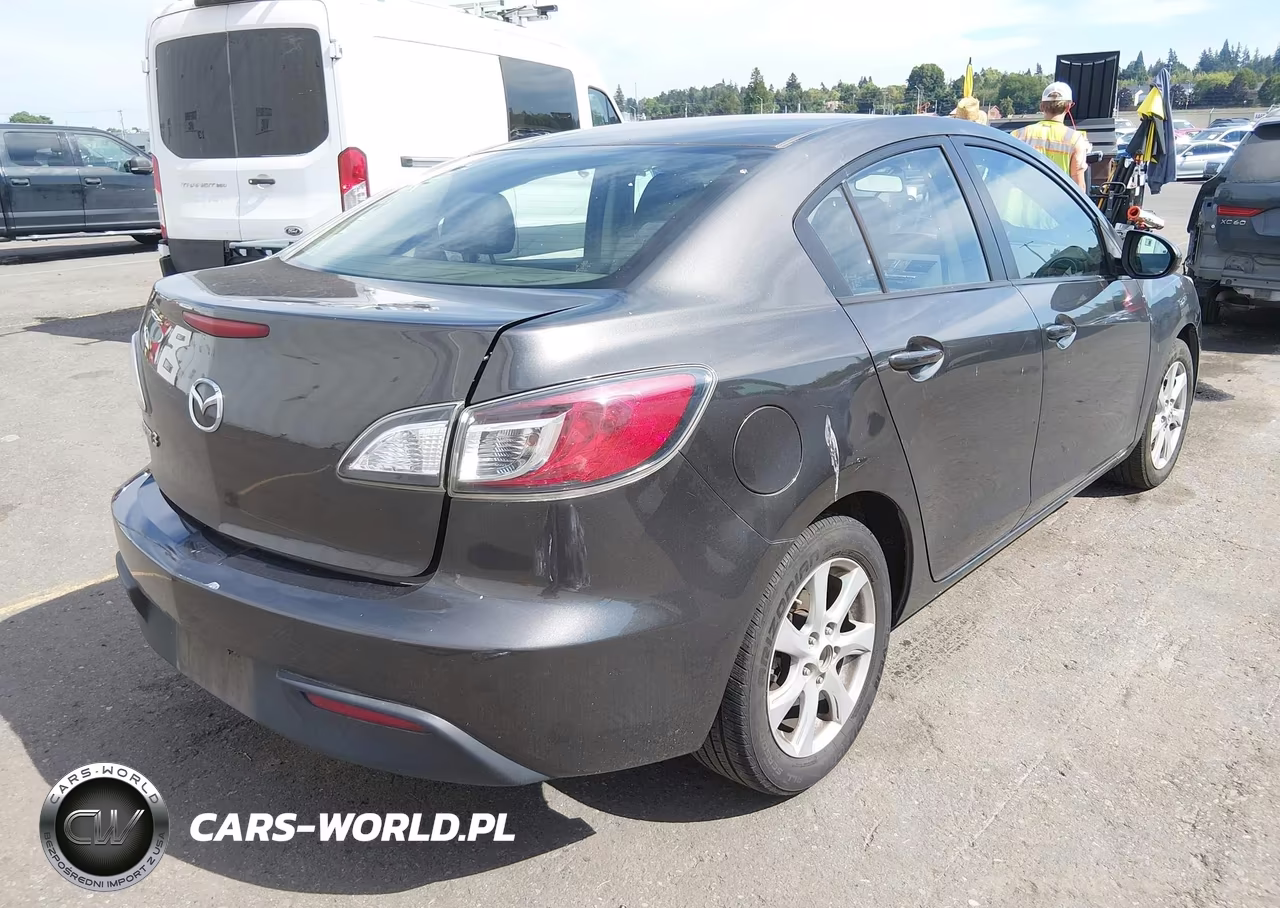 2011 Mazda Mazda3 I Touring VIN:JM1BL1VG2B1491728 - 4