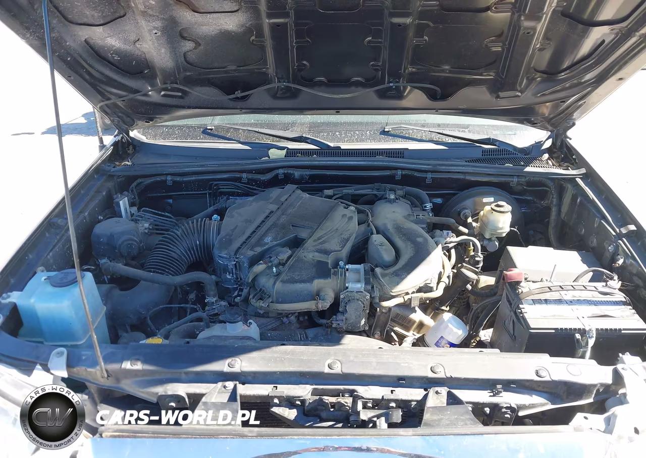 2015 Toyota Tacoma Prerunner V6 VIN:3TMKU4HN7FM045205 - 10