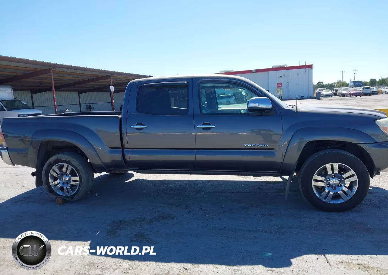 2015 Toyota Tacoma Prerunner V6 VIN:3TMKU4HN7FM045205 - 14
