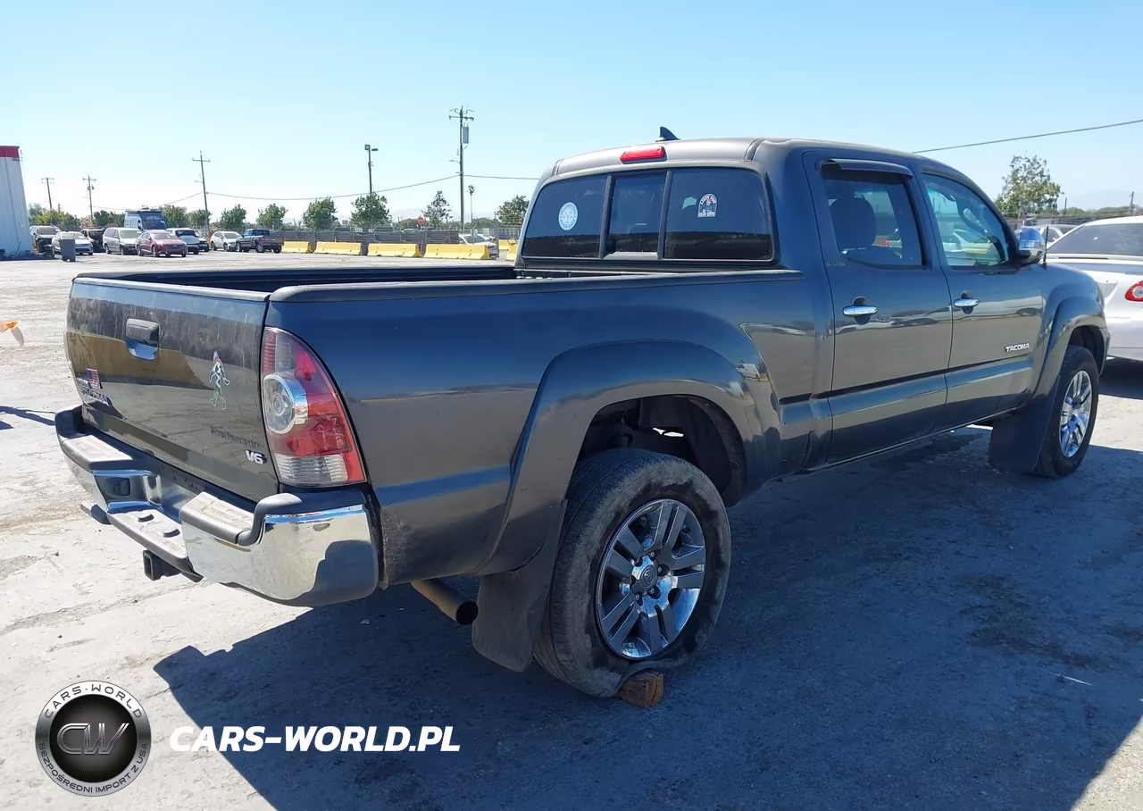2015 Toyota Tacoma Prerunner V6 VIN:3TMKU4HN7FM045205 - 4