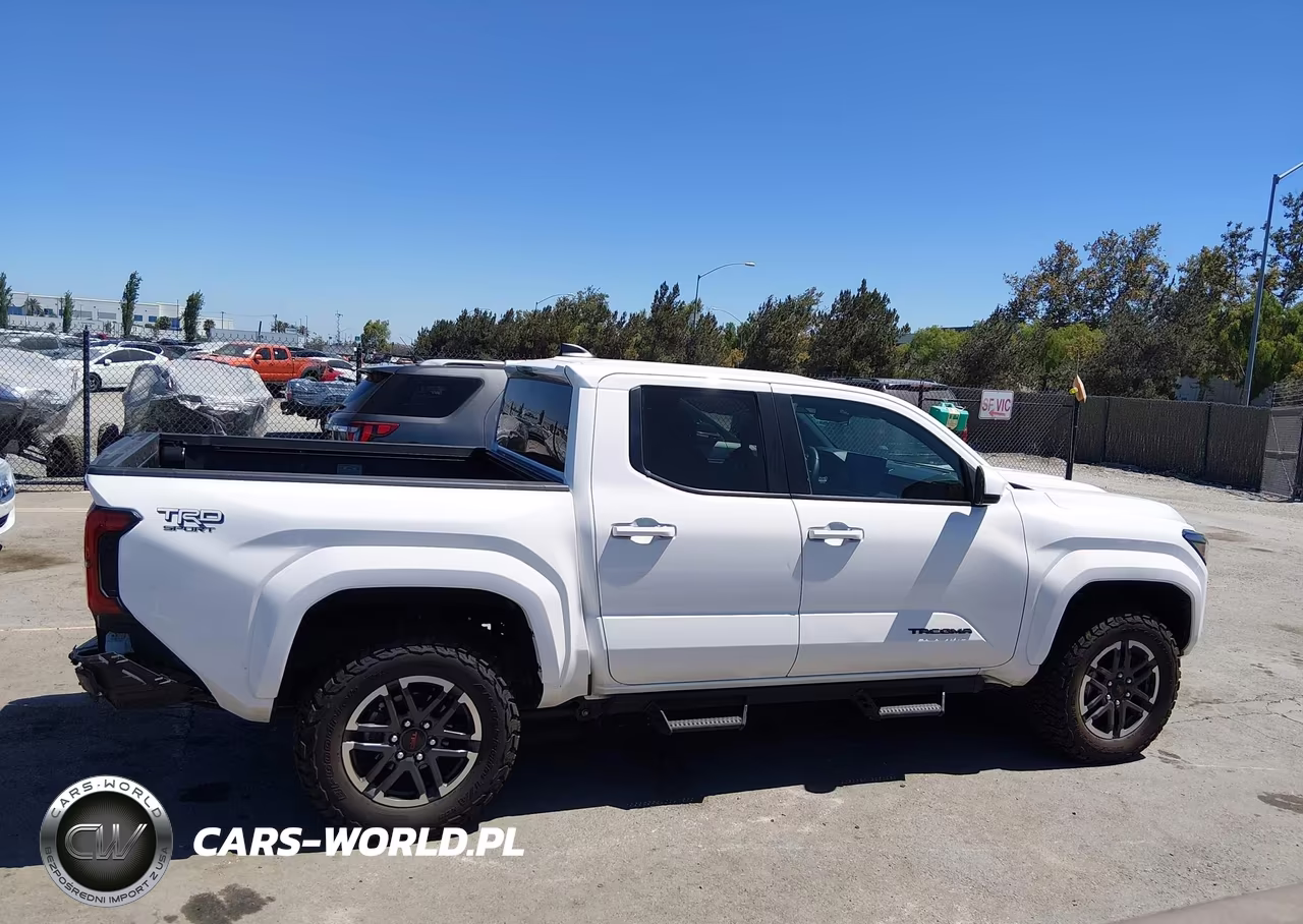 2025 Toyota Tacoma Trd Sport VIN:3TMLB5JN1SM089222 - 13