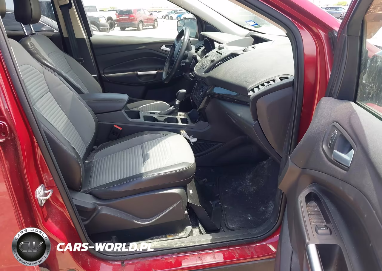 2018 Ford Escape Se VIN:1FMCU9GD8JUC29708 - 5