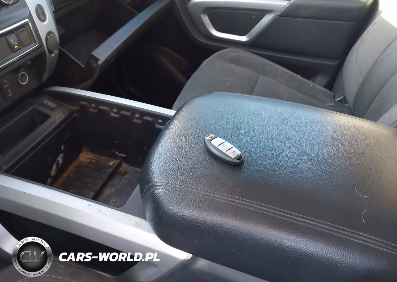 2017 Nissan Titan Sv VIN:1N6AA1E60HN505052 - 11