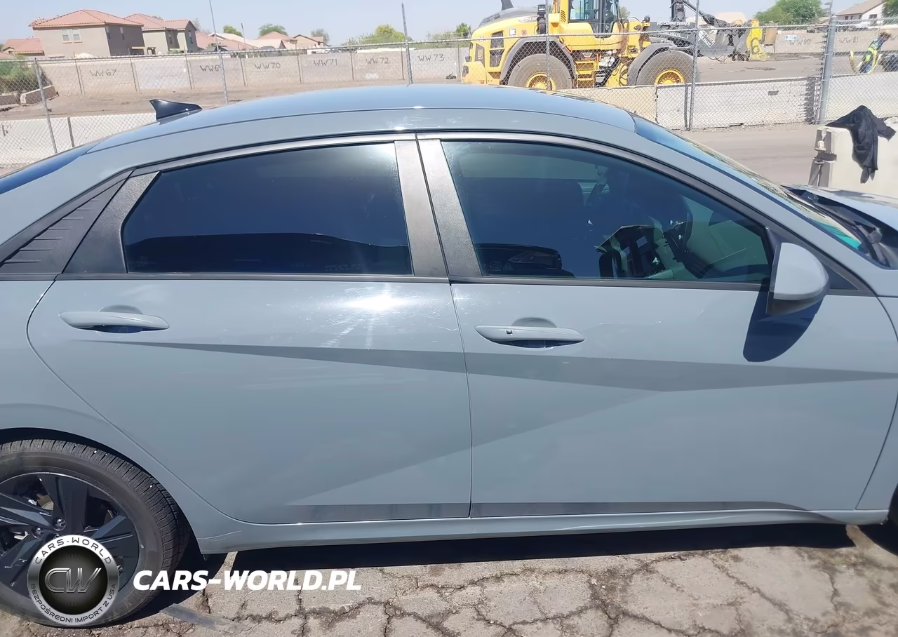 2022 Hyundai Elantra Sel VIN:KMHLM4AG2NU350391 - 13