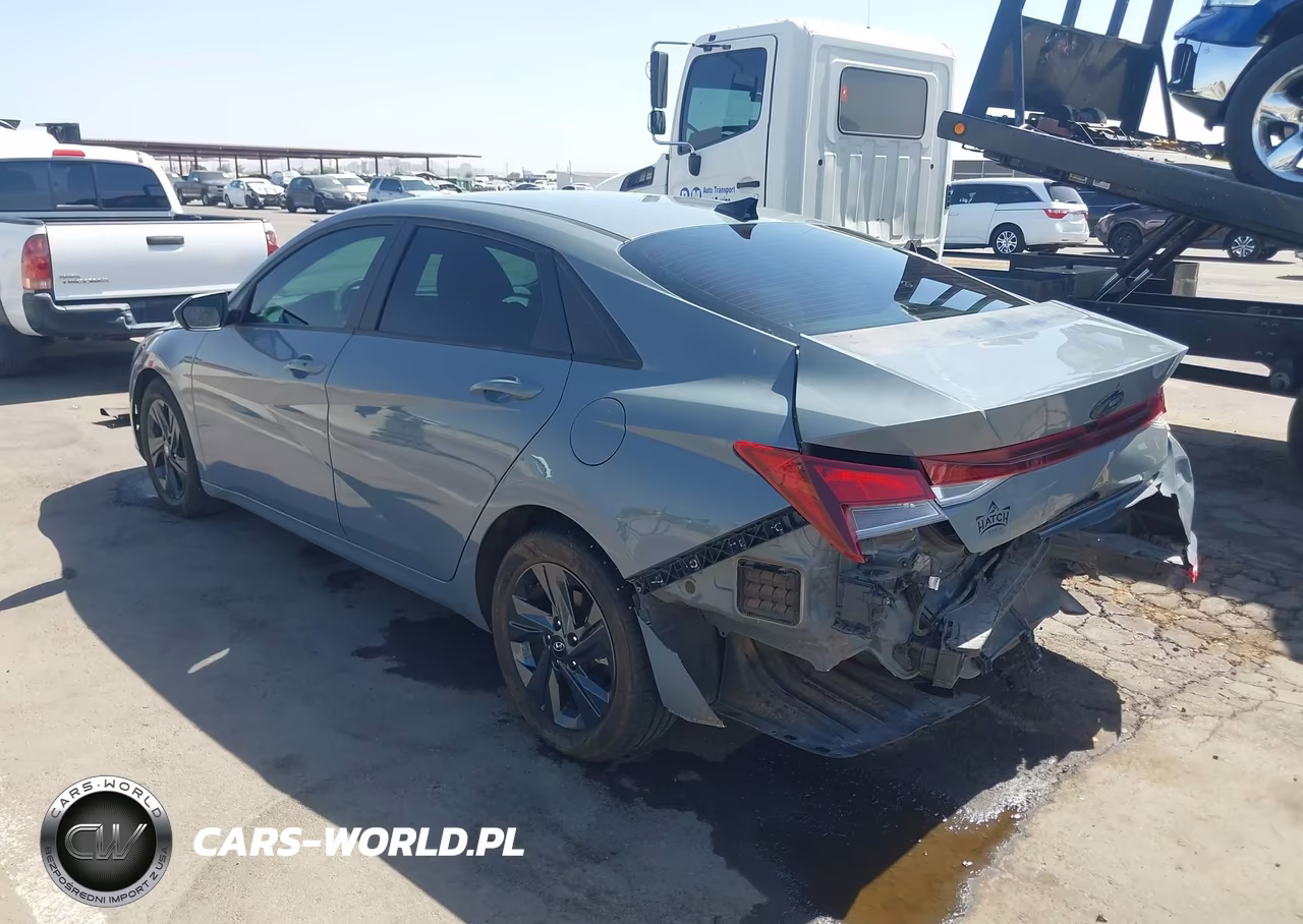 2022 Hyundai Elantra Sel VIN:KMHLM4AG2NU350391 - 3