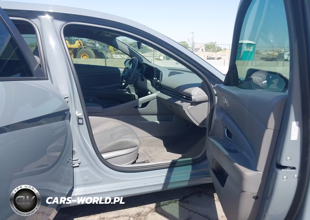 2022 Hyundai Elantra Sel VIN:KMHLM4AG2NU350391 - 5