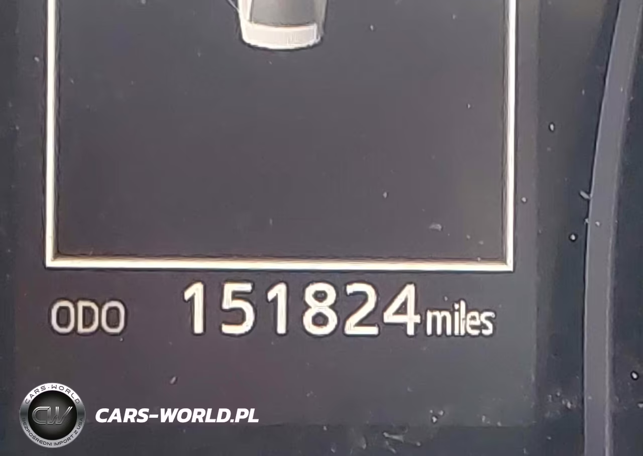 2018 Toyota Camry Le VIN:4T1B11HK4JU146019 - 15
