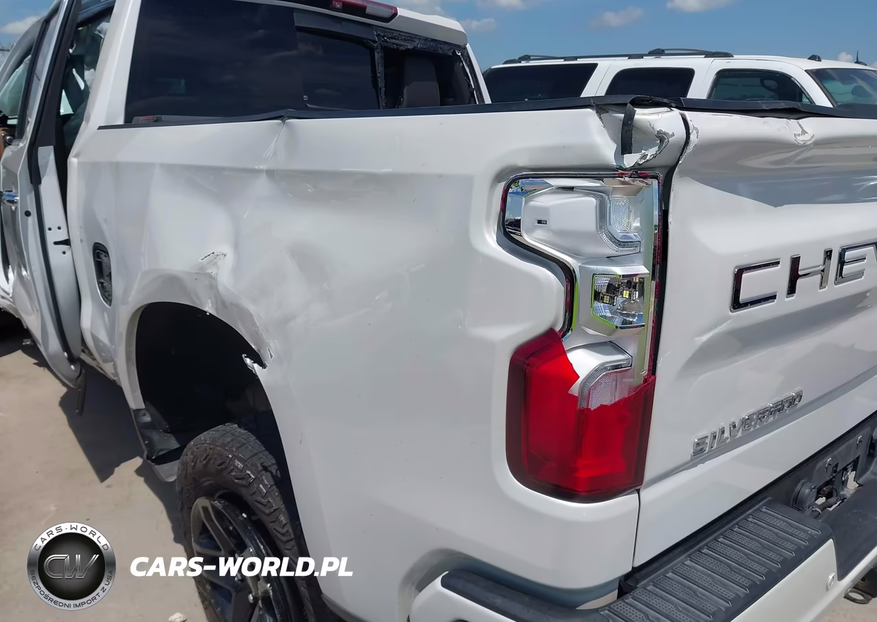 2019 Chevrolet Silverado 1500 High Country VIN:3GCUYHEL6KG304489 - 6