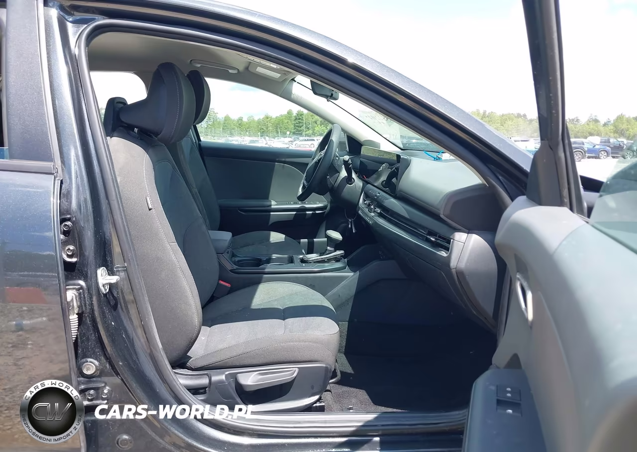 2025 Kia K4 Lx VIN:3KPFT4DE4SE072750 - 5