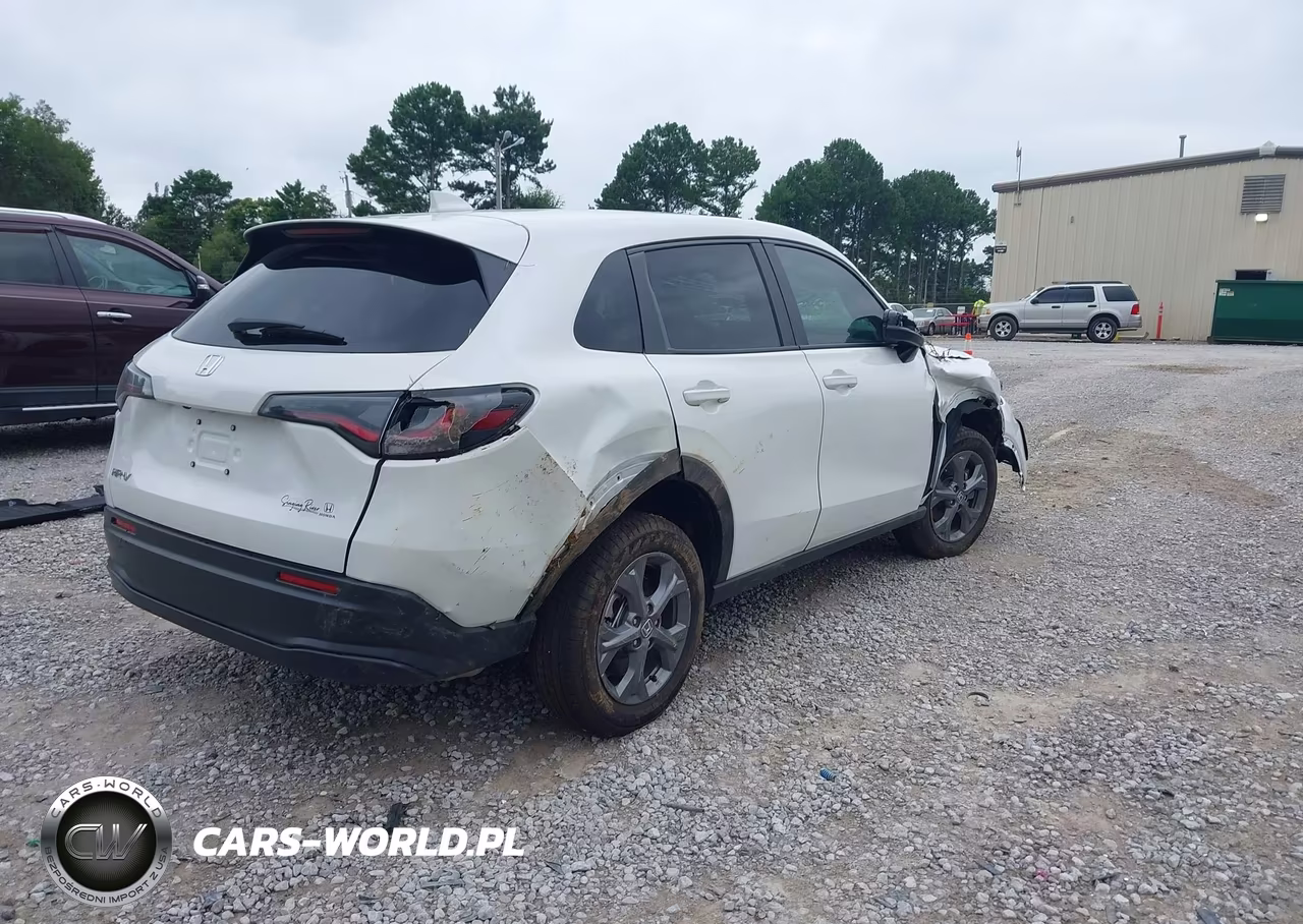2026 Honda Hr-V Awd Lx VIN:3CZRZ2H34TM729413 - 4