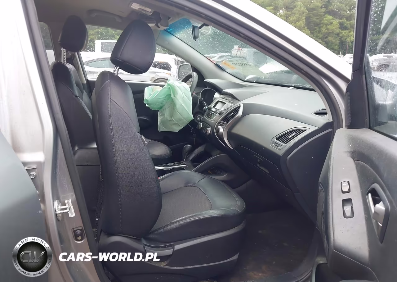 2011 Hyundai Tucson Gls VIN:KM8JU3AC4BU300344 - 5