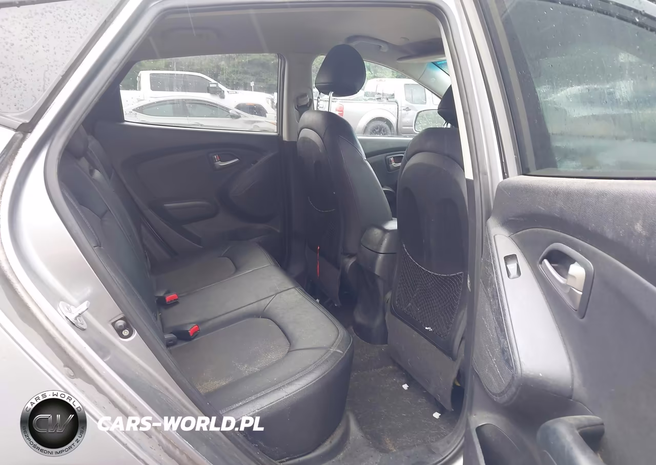 2011 Hyundai Tucson Gls VIN:KM8JU3AC4BU300344 - 8