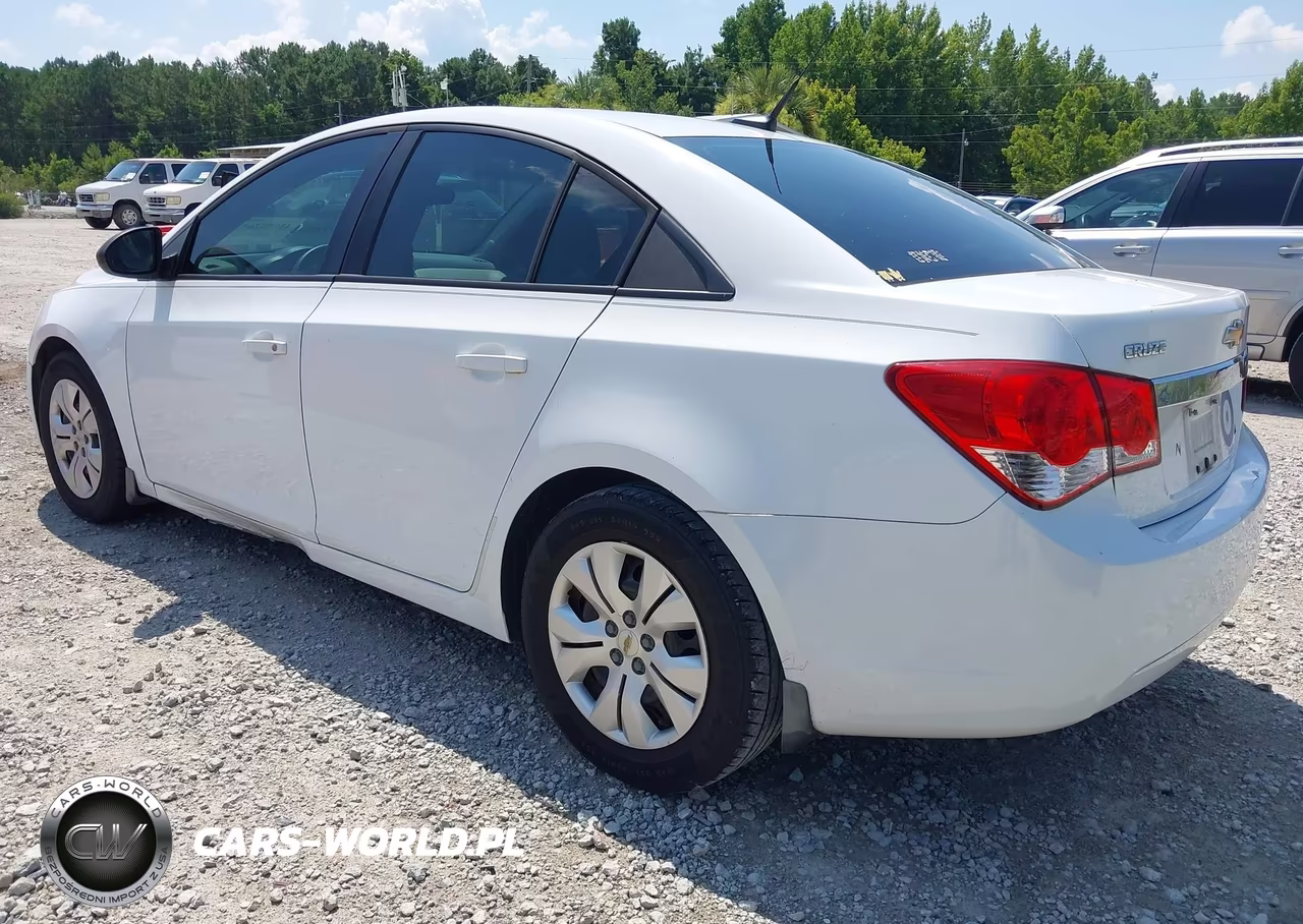 2014 Chevrolet Cruze Ls Auto VIN:1G1PA5SH5E7313113 - 3
